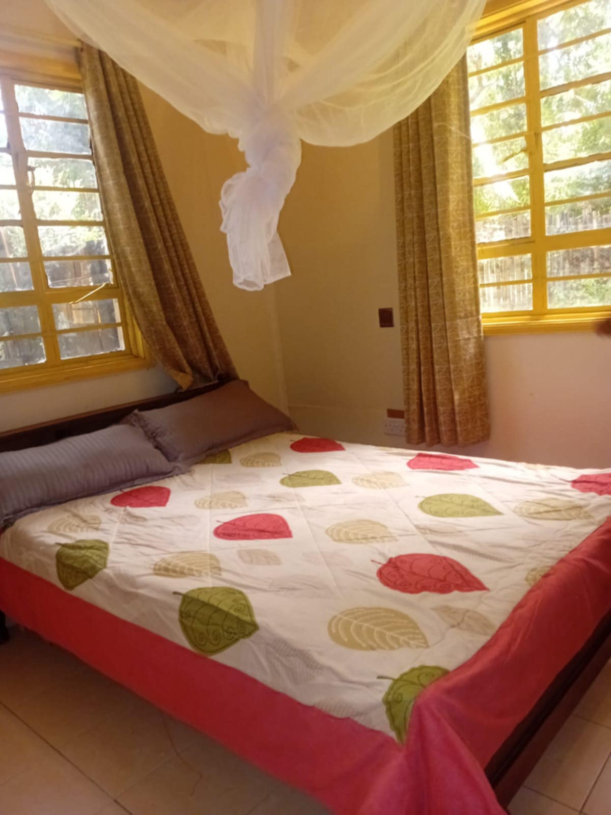 Large double bedroom
